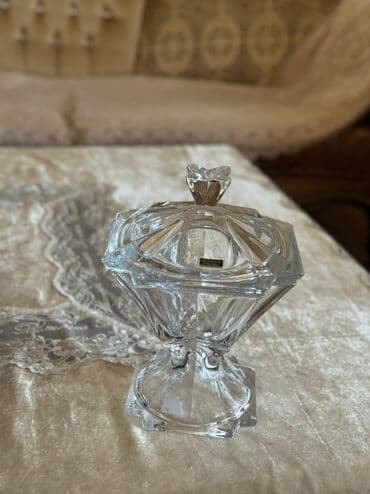 Crystalite Bohemia şirniyyat qabı (qapaqlı, ayaqlı) - Brend lalafo.az -da Crystalite Bohemia şirniyyat qabı (qapaqlı, ayaqlı) - Brend