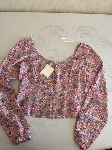 Colinsden alinib yenidir etiketi var M razmer lalafo.az -da Colinsden alinib yenidir etiketi var M razmer