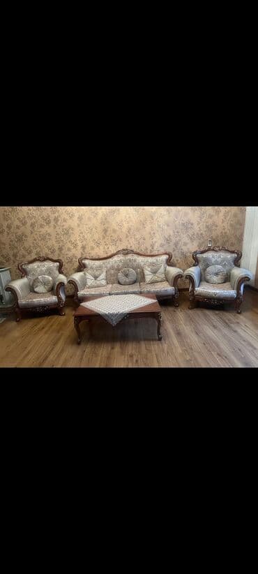 İşlənmiş, Divan, Jurnal masası, 2 kreslo lalafo.az -da İşlənmiş, Divan, Jurnal masası, 2 kreslo