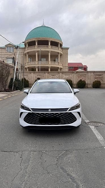 BYD Qin Plus DM-i sedan - Geniş və aerodinamik kuzov, ağ rəng, tam lalafo.az -da BYD Qin Plus DM-i sedan - Geniş və aerodinamik kuzov, ağ rəng, tam
