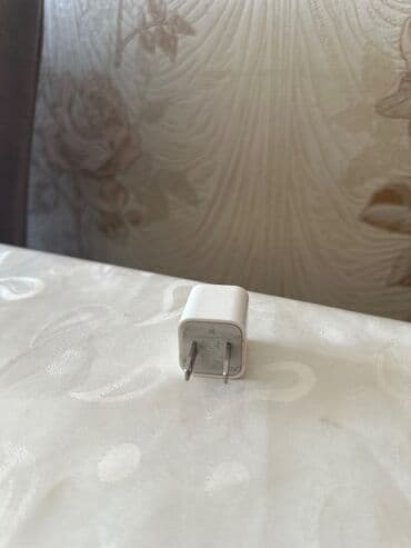 Adapter Apple, 5 Vt, İşlənmiş lalafo.az -da Adapter Apple, 5 Vt, İşlənmiş