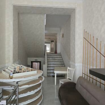 Obyekt – mərmər pilləkənləri və dekorativ fasadı olan geniş iki lalafo.az -da — 2 Obyekt – mərmər pilləkənləri və dekorativ fasadı olan geniş iki — 2