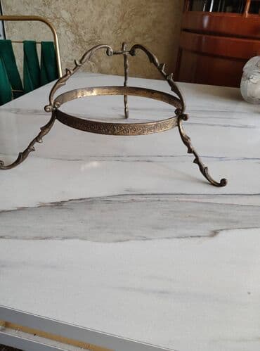 Qədimi bronza lampa altlığı. Restavrasiya ilə məşğul olanlar müxtəlif lalafo.az -da Qədimi bronza lampa altlığı. Restavrasiya ilə məşğul olanlar müxtəlif