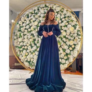 Razmer 36;38;40 korset qiymet 50azn Qara-mavi məxmər gecə lalafo.az -da Razmer 36;38;40 korset qiymet 50azn Qara-mavi məxmər gecə