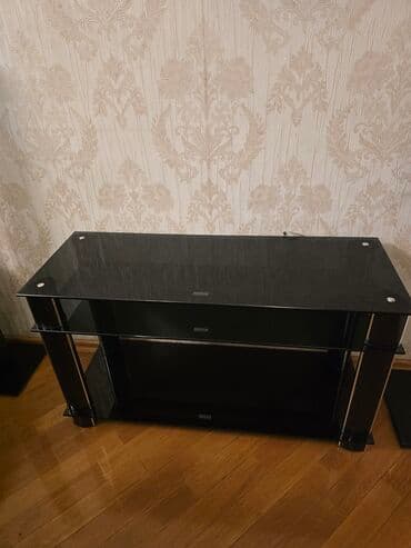 Подставка для телевизора, стекло, в отличном состоянии. Длина 95 lalafo.az -da Подставка для телевизора, стекло, в отличном состоянии. Длина 95