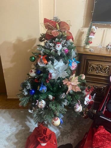 Yeni il üçün bəzədilmiş süni şam ağacı - Kompakt ölçülü süni şam lalafo.az -da Yeni il üçün bəzədilmiş süni şam ağacı - Kompakt ölçülü süni şam