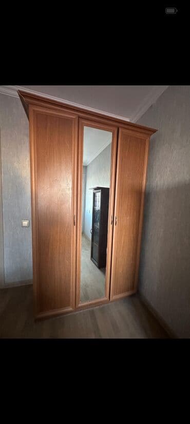 İşlənmiş, Qarderob, paltar dolabı lalafo.az -da İşlənmiş, Qarderob, paltar dolabı