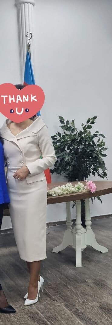 S razmer yeni 1 defe zaqsa geynilib keyfiyyet ela kim baxsa gorecek lalafo.az -da S razmer yeni 1 defe zaqsa geynilib keyfiyyet ela kim baxsa gorecek