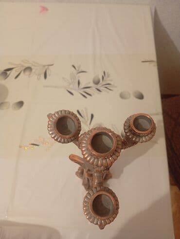 Mis rəngli dekorativ şamdan – 4 şam üçün - Dizayn: Qədim Misir lalafo.az -da Mis rəngli dekorativ şamdan – 4 şam üçün - Dizayn: Qədim Misir