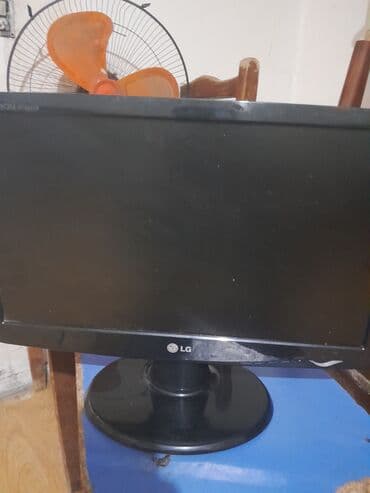 LG Flatron W1943ST monitor - Ekran: 18.5" (47 sm diaqonal), geniş lalafo.az -da LG Flatron W1943ST monitor - Ekran: 18.5" (47 sm diaqonal), geniş