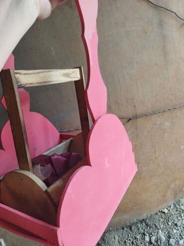 Gül üçün sebetler qiymeti 7 azn lalafo.az -da Gül üçün sebetler qiymeti 7 azn