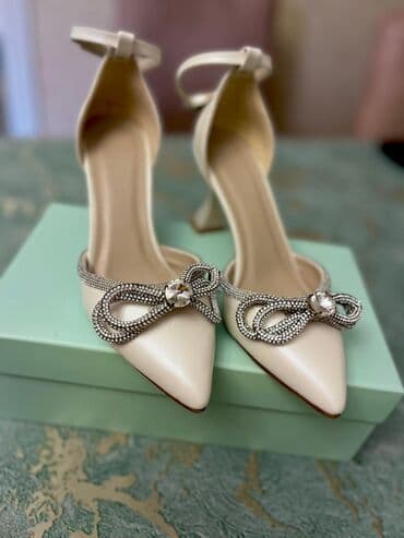 Tuflilər, Ölçü: 37, rəng - Bej, Yeni lalafo.az -da Tuflilər, Ölçü: 37, rəng - Bej, Yeni