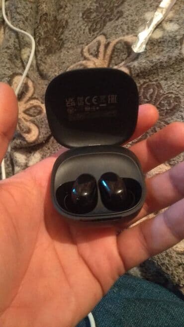 Tam simsiz qulaqcıqlar (TWS), qara rəng - Şarj qutusu ilə kompakt lalafo.az -da Tam simsiz qulaqcıqlar (TWS), qara rəng - Şarj qutusu ilə kompakt