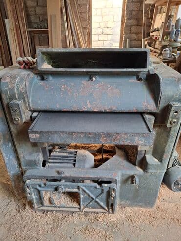 Bu dəstə müxtəlif ağac emalı işləri üçün istifadə olunan bir neçə lalafo.az -da Bu dəstə müxtəlif ağac emalı işləri üçün istifadə olunan bir neçə