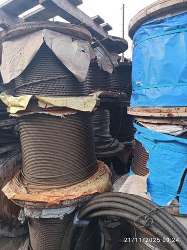 Troslar, rıçaqlar: Polad tros (steel wire rope) – böyük taxta barabanlarda. Təzə və az lalafo.az -da — 6 Troslar, rıçaqlar: Polad tros (steel wire rope) – böyük taxta barabanlarda. Təzə və az — 6