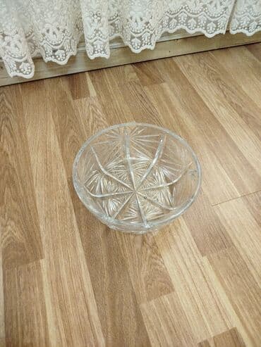 Şüşə qəlibdən hazırlanmış dekorativ qab - Material: qalın, şəffaf lalafo.az -da Şüşə qəlibdən hazırlanmış dekorativ qab - Material: qalın, şəffaf