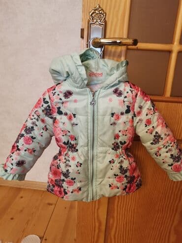 1 yaş qiz uşağı üçün kurtka. Yeni kimidir cəmi 3-4 defe geyinilib. 40 lalafo.az -da 1 yaş qiz uşağı üçün kurtka. Yeni kimidir cəmi 3-4 defe geyinilib. 40