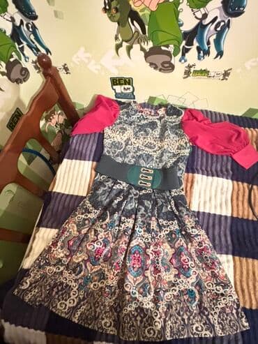 Qadın paltarı – etnik/ornamental naxışlı, kəmərli model - Model: Dizə lalafo.az -da Qadın paltarı – etnik/ornamental naxışlı, kəmərli model - Model: Dizə