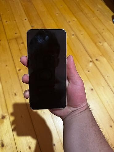 Samsung Galaxy S23+ 256GB / 8GB RAM – Əla vəziyyətdə + Koburo hədiyyə! lalafo.az -da Samsung Galaxy S23+ 256GB / 8GB RAM – Əla vəziyyətdə + Koburo hədiyyə!