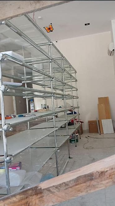 Mağaza üçün metal karkaslı şüşə rəf sistemi Ölçülər: - Hündürlük: 2 m lalafo.az -da Mağaza üçün metal karkaslı şüşə rəf sistemi Ölçülər: - Hündürlük: 2 m