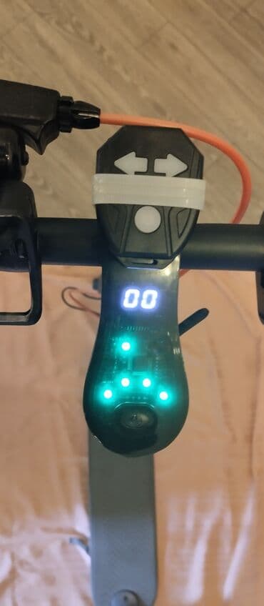 Шлемы: Elektron skuter çox qəşəngdir 35 ilə gedir 40 km məsafə gedə bilir at lalafo.az — 2 Шлемы: Elektron skuter çox qəşəngdir 35 ilə gedir 40 km məsafə gedə bilir — 2