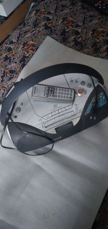 CD Radio Cassette Carder Jaрan. MР-3 Digital Tuner FM/M/W/LW SONY lalafo.az -da CD Radio Cassette Carder Jaрan. MР-3 Digital Tuner FM/M/W/LW SONY