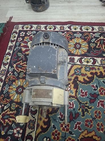 0.75 kW (sıfır yetmiş beşlik) gücündə, 3 fazalı (380V) orijinal rus at lalafo.az 0.75 kW (sıfır yetmiş beşlik) gücündə, 3 fazalı (380V) orijinal rus