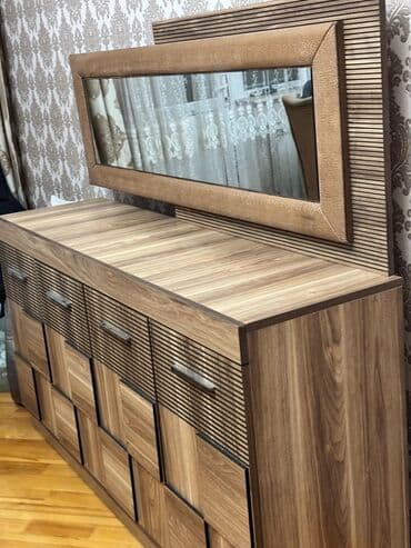 Güzgülü lalafo.az -da Güzgülü