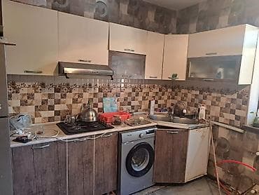 Metbex mebelı satılır📍ölçü 4m📍üzerinde qaz ve moyka verilir📍1 terefi at lalafo.az Metbex mebelı satılır📍ölçü 4m📍üzerinde qaz ve moyka verilir📍1 terefi
