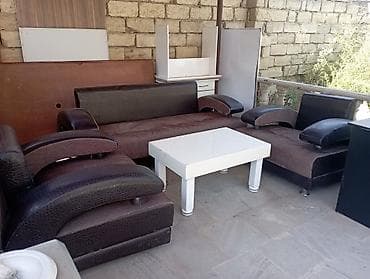Divan ve kreslolar+ jurnal masası.Tecili satılır.Real aliciya endirim lalafo.az -da Divan ve kreslolar+ jurnal masası.Tecili satılır.Real aliciya endirim