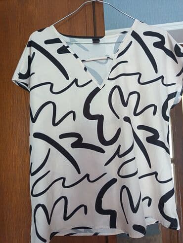 Türkiyənin Gözəl Dəbli kofta M-40,42 razmerə uyğun tam ideal lalafo.az -da Türkiyənin Gözəl Dəbli kofta M-40,42 razmerə uyğun tam ideal