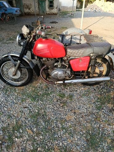 Yan qoşqulu klassik motosiklet Xüsusiyyətlər: - Yan qoşqu lalafo.az -da Yan qoşqulu klassik motosiklet Xüsusiyyətlər: - Yan qoşqu