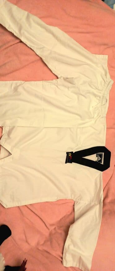 Məhsul: Taekvondo formasının dəsti - Brend: Adidas (yaka içində loqo) lalafo.az -da Məhsul: Taekvondo formasının dəsti - Brend: Adidas (yaka içində loqo)