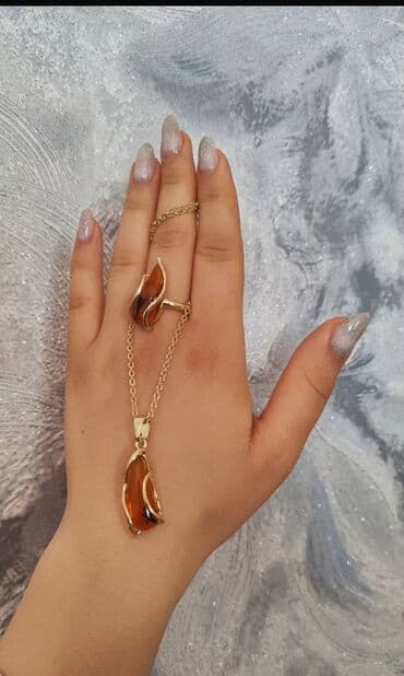 😍Yantar xuppinq uzuk, sep dəsti
Qaralmayan qızıldan seçilməyən lalafo.az -da 😍Yantar xuppinq uzuk, sep dəsti
Qaralmayan qızıldan seçilməyən