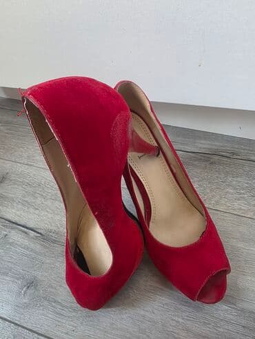 Tuflilər, Ölçü: 37, rəng - Qırmızı, İşlənmiş lalafo.az -da Tuflilər, Ölçü: 37, rəng - Qırmızı, İşlənmiş