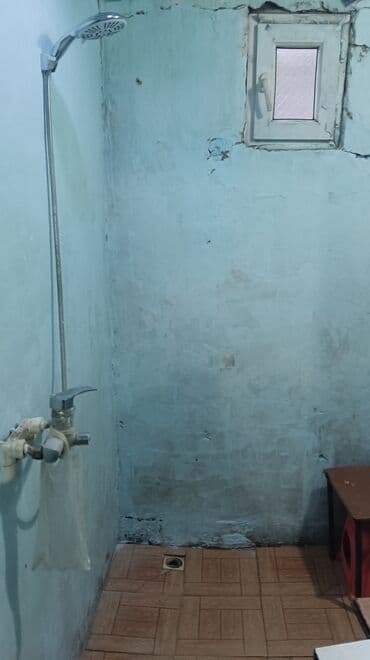 Otel və hostellər: Kohne Corat merkezden 100 addım aralıda 4 otaqlı ev satılır hec bir lalafo.az -da — 20 Otel və hostellər: Kohne Corat merkezden 100 addım aralıda 4 otaqlı ev satılır hec bir — 20