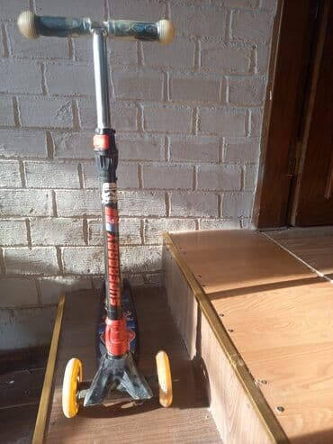 Uşaq skuterı – 3 təkərli, ön tərəfdə iki təkər, arxada bir təkər. - lalafo.az -da Uşaq skuterı – 3 təkərli, ön tərəfdə iki təkər, arxada bir təkər. -