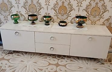 Tv stend 80azn. Olcu 170*53. Unvan Hovsan Nigaz lalafo.az -da Tv stend 80azn. Olcu 170*53. Unvan Hovsan Nigaz