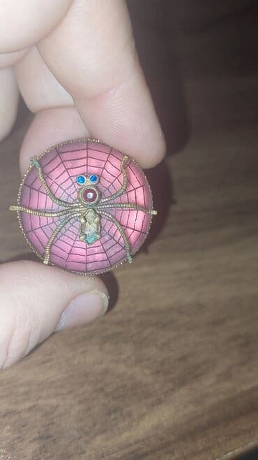 Gedimi bros antikvar sayilir horumcek 1 gasi dusub restovrasoya lalafo.az -da Gedimi bros antikvar sayilir horumcek 1 gasi dusub restovrasoya