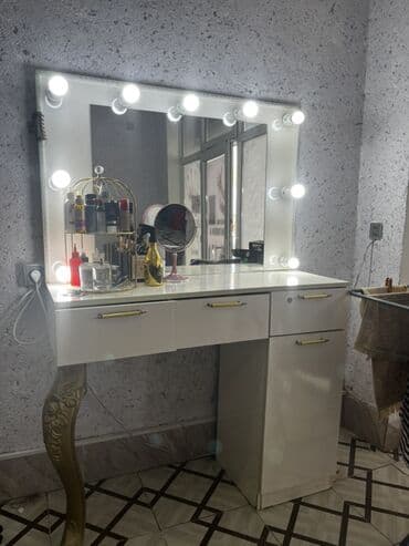 Gözəllik salonu üçün avadanlıqlar paketi - Vizaj masası və güzgü lalafo.az -da Gözəllik salonu üçün avadanlıqlar paketi - Vizaj masası və güzgü