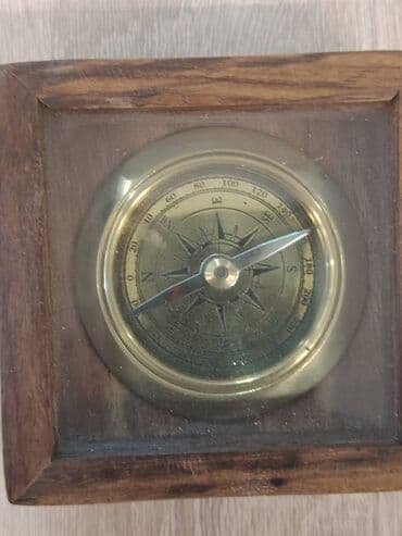 Латунный компас в деревянном корпусе Описание: Сувенирный или lalafo.az -da Латунный компас в деревянном корпусе Описание: Сувенирный или