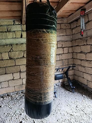 Ağır boks kisəsi - Asılqan qayışlarla tavana/bara bərkidilən model - at lalafo.az Ağır boks kisəsi - Asılqan qayışlarla tavana/bara bərkidilən model -
