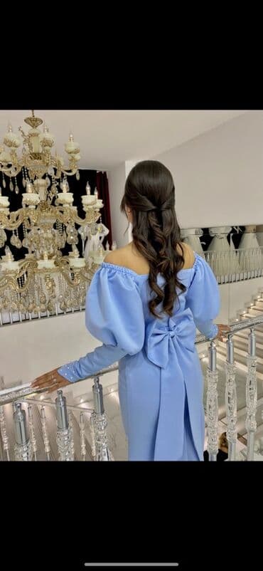 Mavi rəngdə zərif ziyafət/libas - Model: çiyinləri açıq, kvadrat lalafo.az -da Mavi rəngdə zərif ziyafət/libas - Model: çiyinləri açıq, kvadrat