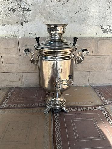 Klassik kömür/sobada yanan samovar - Material: parıldayan metal lalafo.az -da Klassik kömür/sobada yanan samovar - Material: parıldayan metal