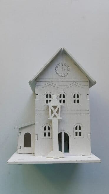 Kiçik parıldayan taxta ev, tamamilə yeni, uzunluğu 12.5 sm lalafo.az -da Kiçik parıldayan taxta ev, tamamilə yeni, uzunluğu 12.5 sm