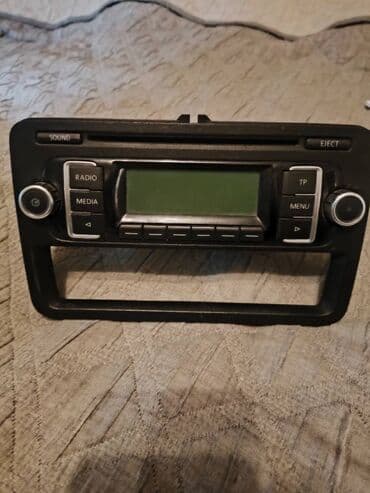 Volkswagen Golfun original maqnitafonu ishlek veziyetdedir lalafo.az -da Volkswagen Golfun original maqnitafonu ishlek veziyetdedir