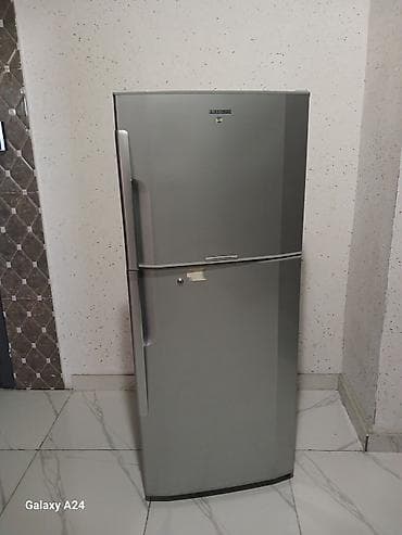 Новый 2 двери Hitachi Холодильник Продажа, цвет - Белый at lalafo.az Новый 2 двери Hitachi Холодильник Продажа, цвет - Белый