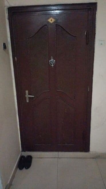 İşlənmiş Giriş qapısı Şəbəkə ilə, Zəmanətsiz, Ünvandan götürmə lalafo.az -da İşlənmiş Giriş qapısı Şəbəkə ilə, Zəmanətsiz, Ünvandan götürmə