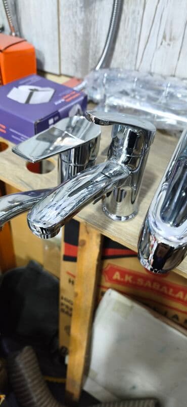 mətbəx kranı: Mətbəx və ya hamam üçün təkqollu qarışdırıcı kran - Korpus: xrom lalafo.az -da — 1 mətbəx kranı: Mətbəx və ya hamam üçün təkqollu qarışdırıcı kran - Korpus: xrom — 1