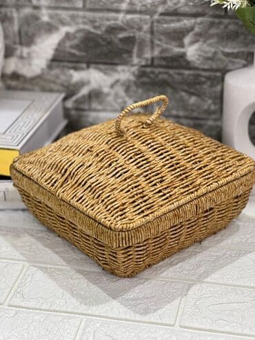 Çörek qabı
hesir
ölçü:23*23 sm lalafo.az -da Çörek qabı
hesir
ölçü:23*23 sm